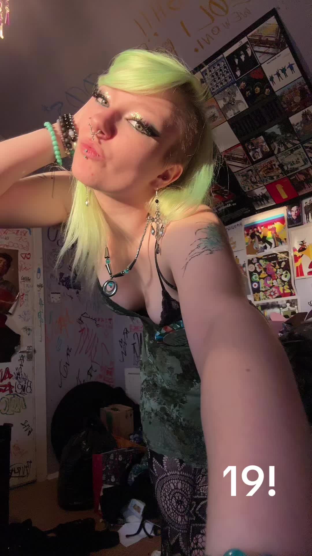 @Ava 7\