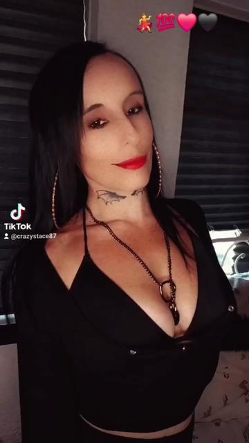 @Crazystace❤️🖤Official