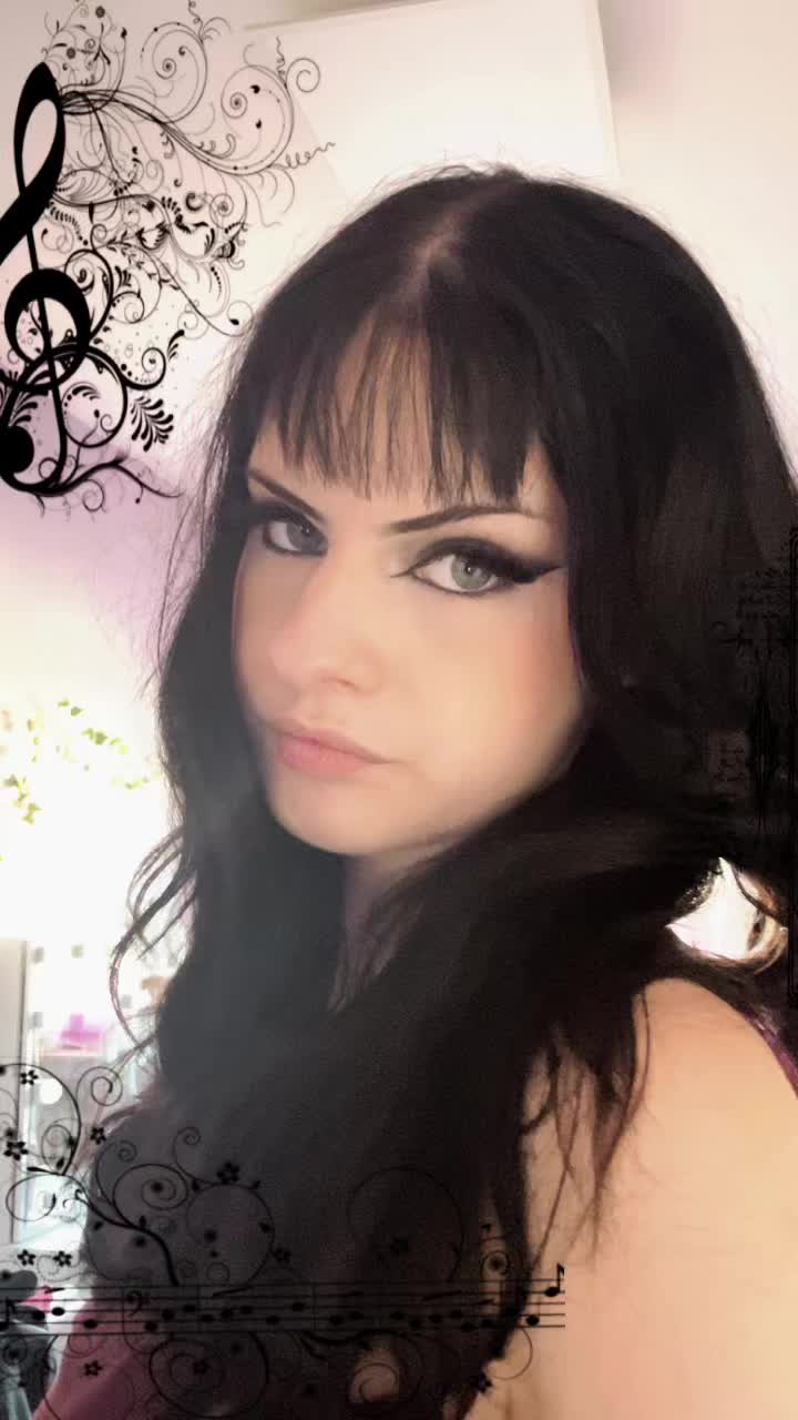 @𝒦𝒾𝓂𝒷𝑒𝓇𝓁𝓎