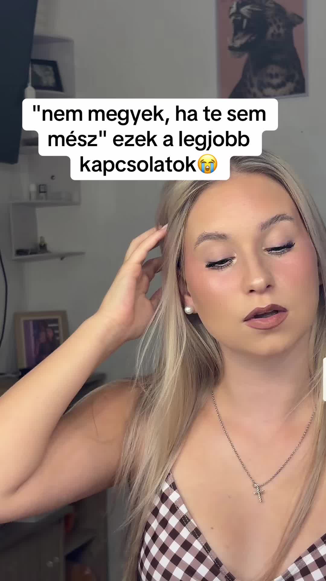 @F E K E T E G I N A