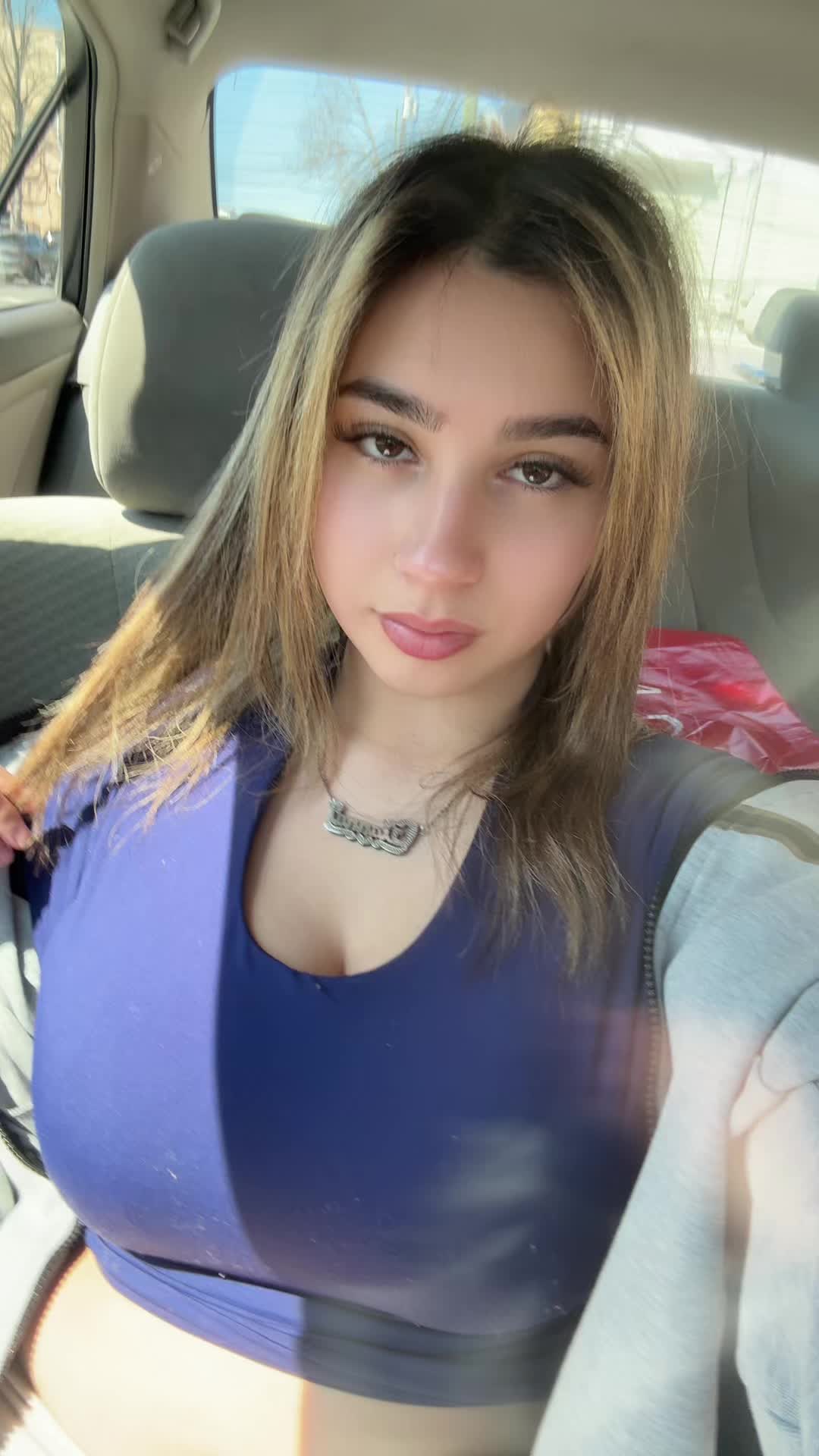 @giannaaziza