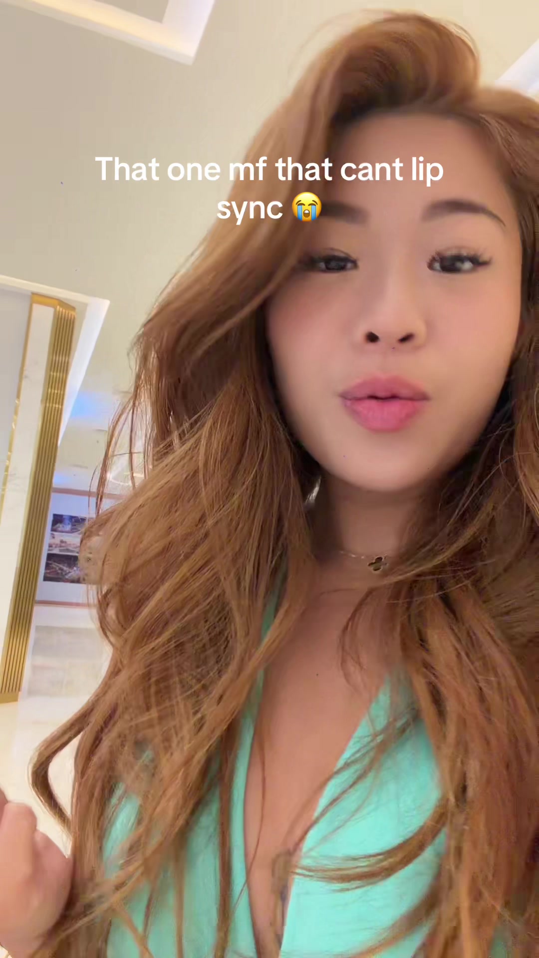 @BEE