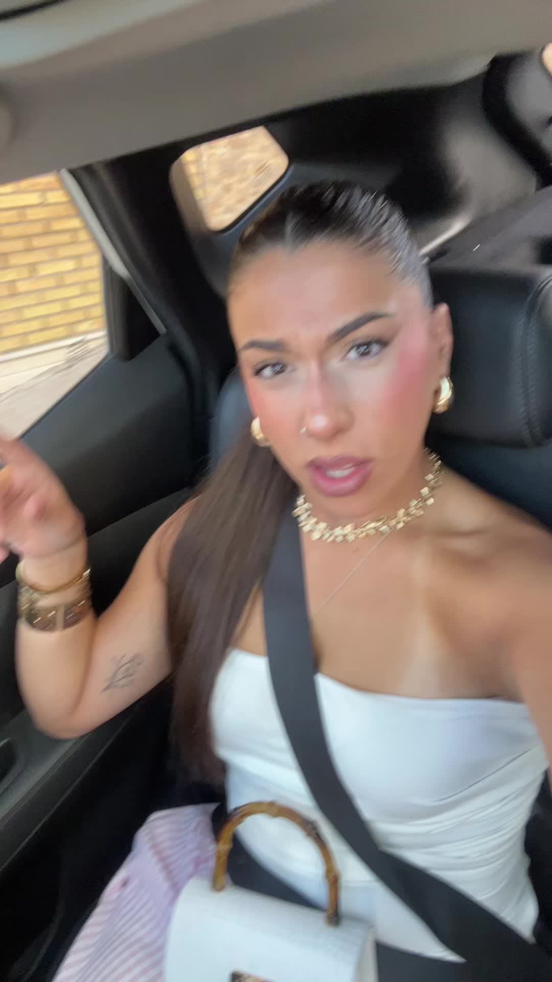 @VickyMartín