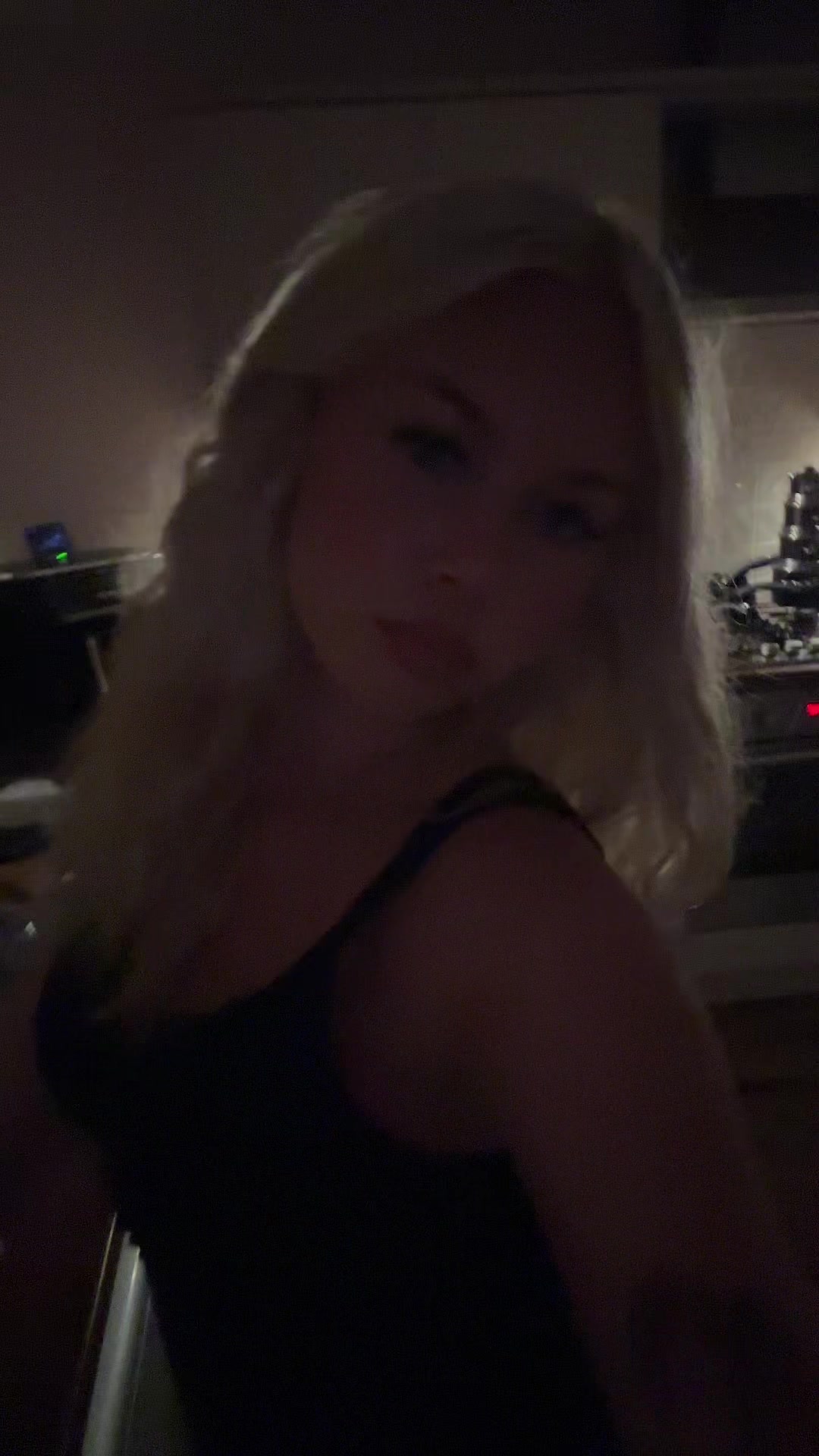 @✰