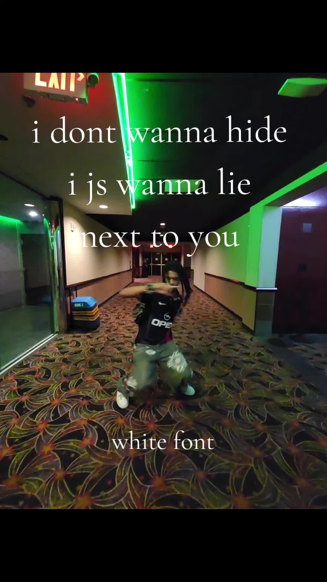 @🪖🐶