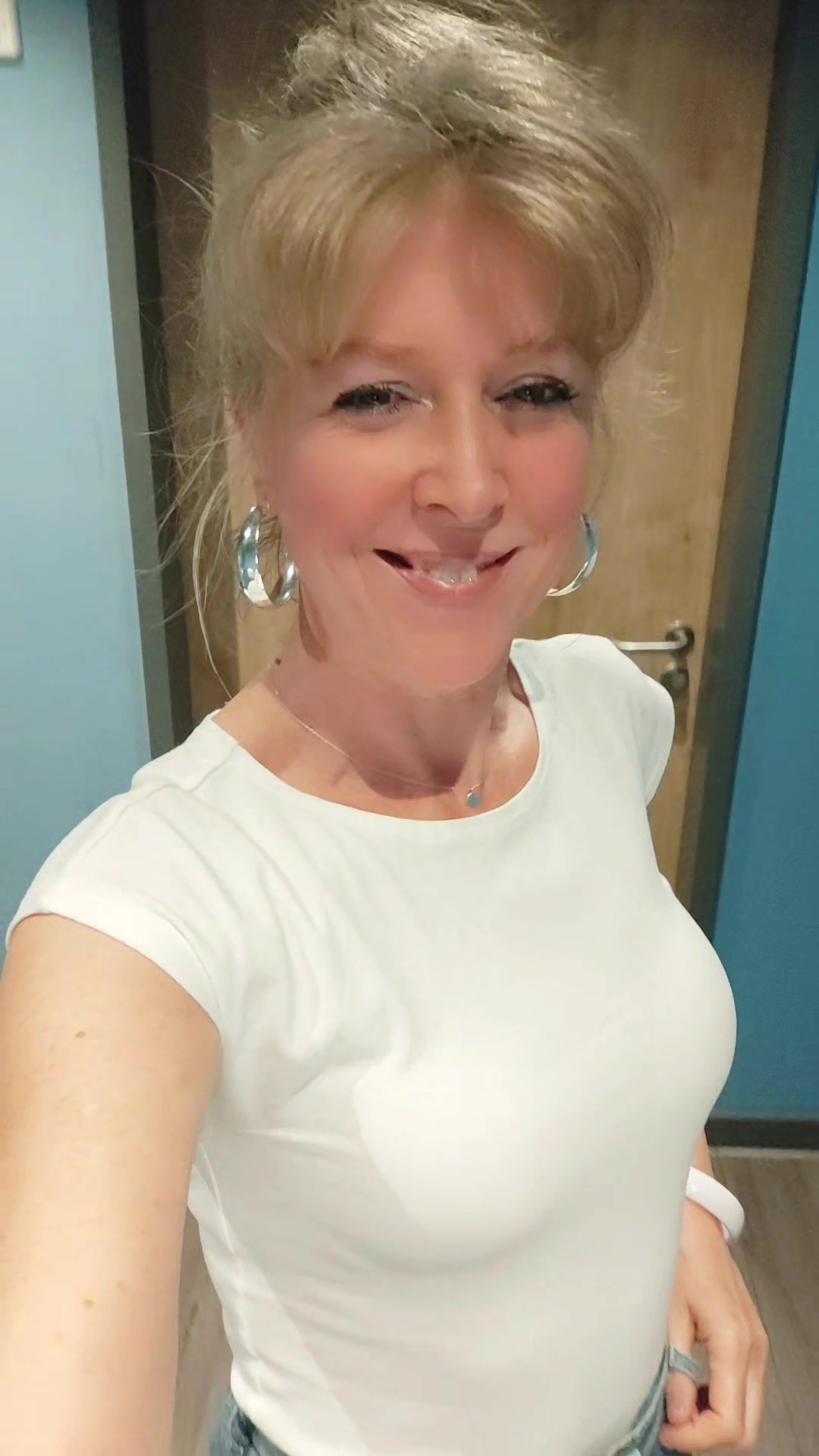 @MEL🌹