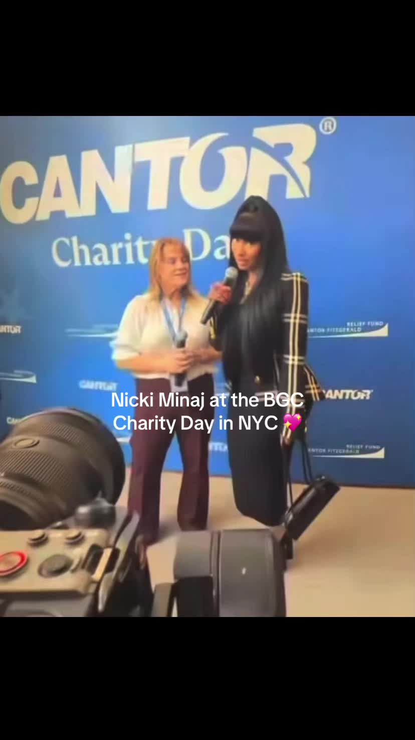 @nickibarbzmaraj