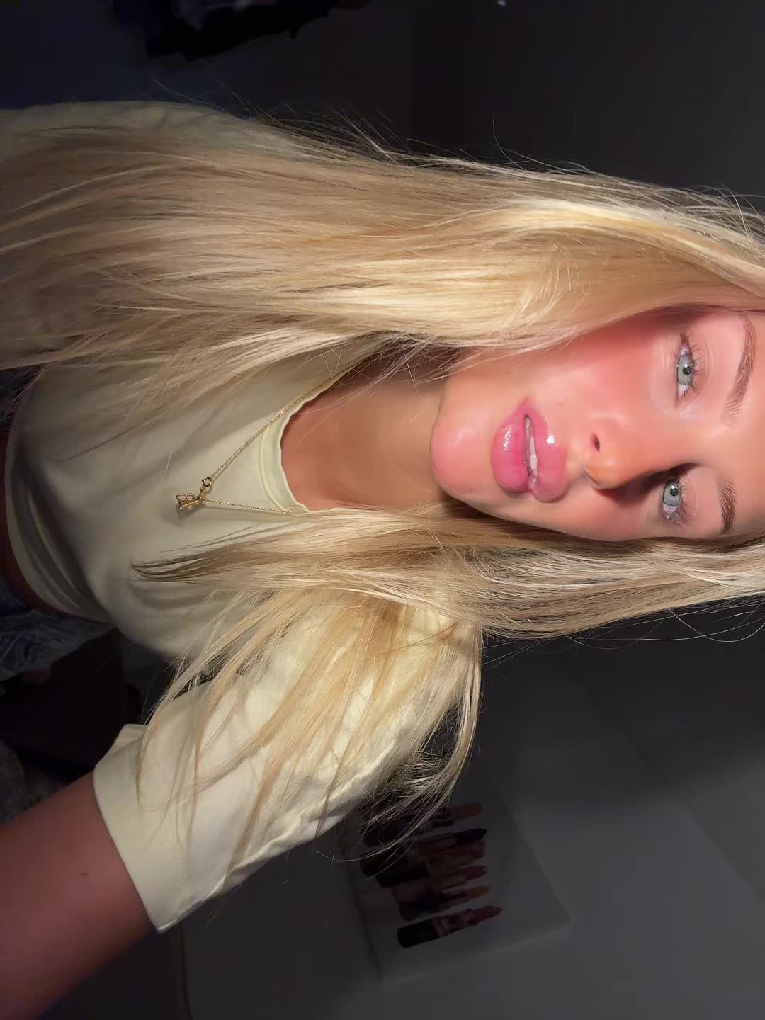 @linaa