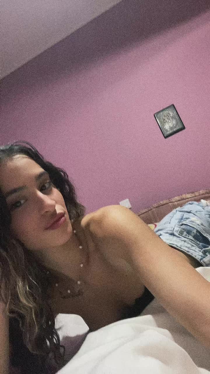 @👸🏼