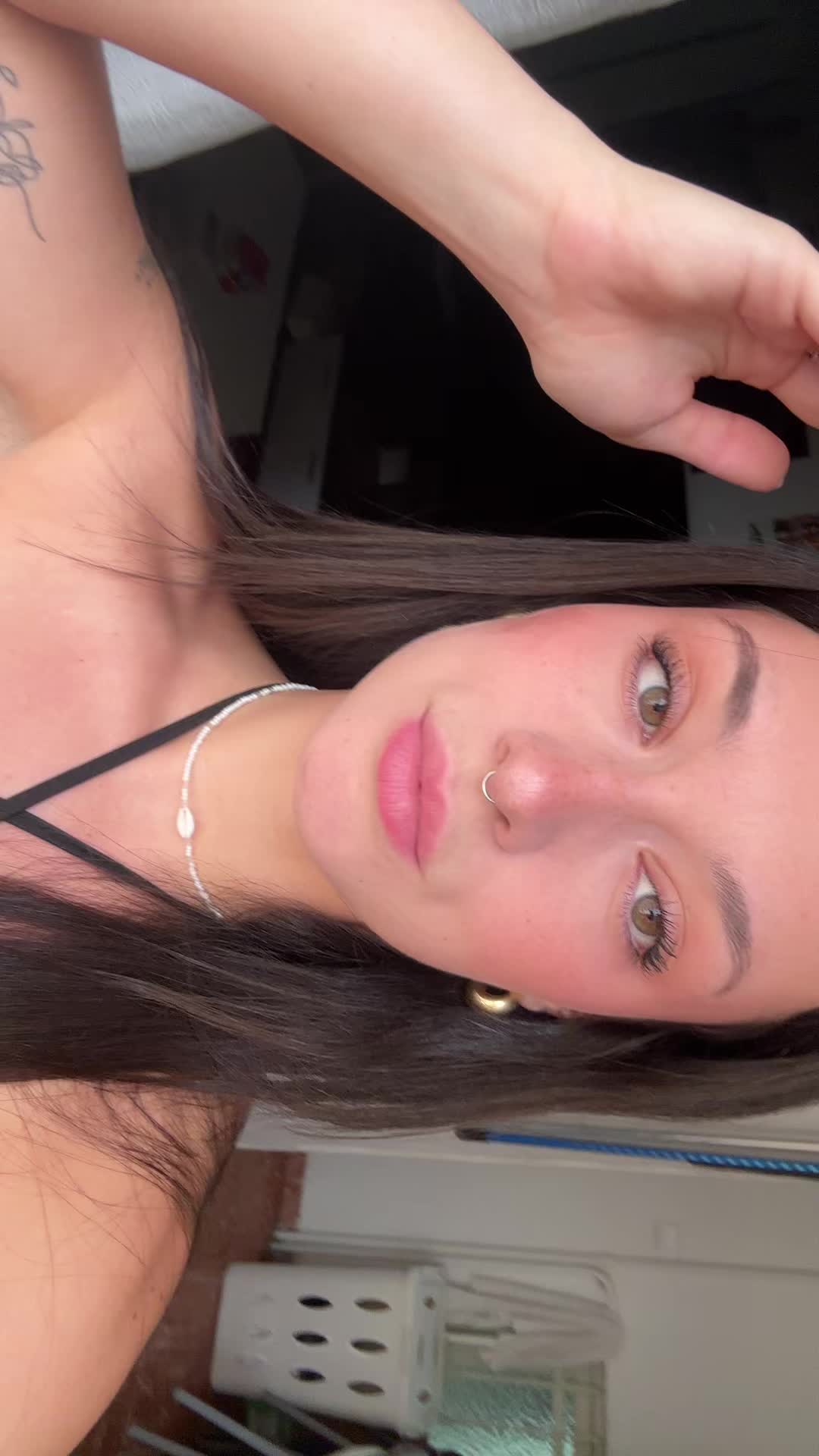 @Larita