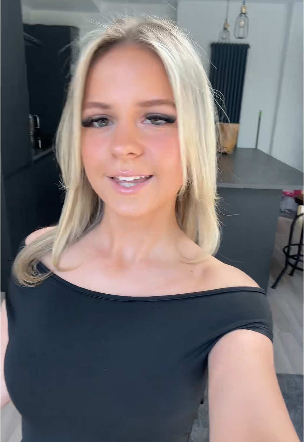 @𝐿𝒮𝒯