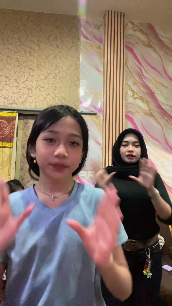 @Alvienaputri