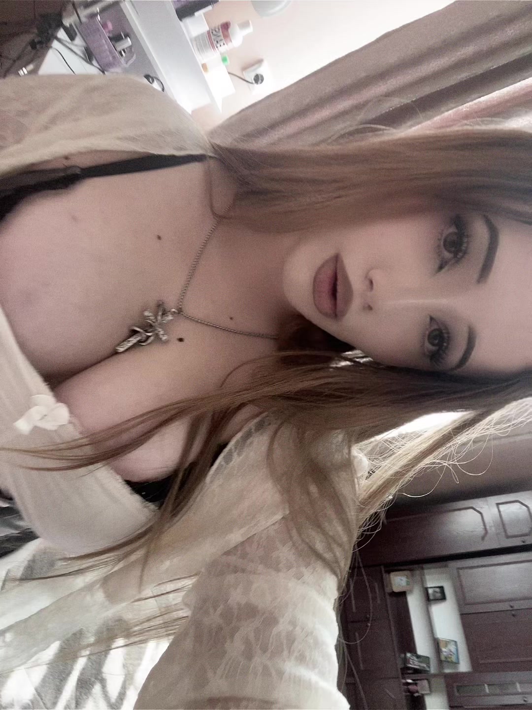 @li_n.u_sia