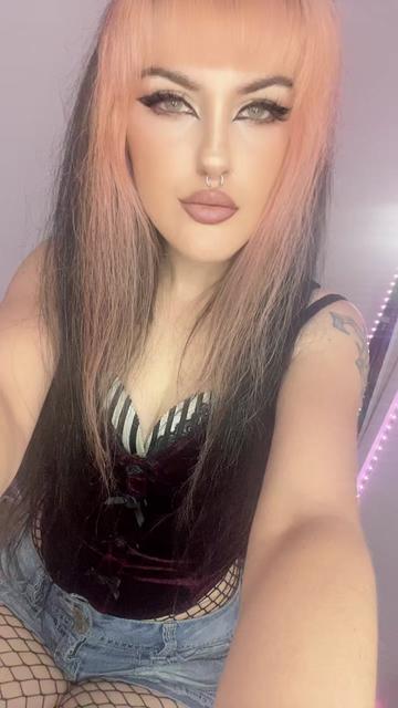 @🖤𝕷𝖎𝖓𝖉𝖘𝖊𝖞🖤