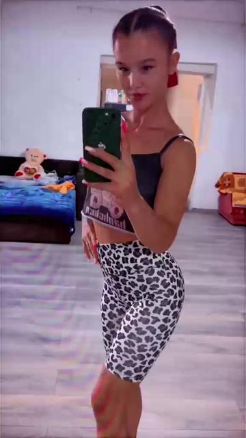 @Lupoaica singuratică!😔