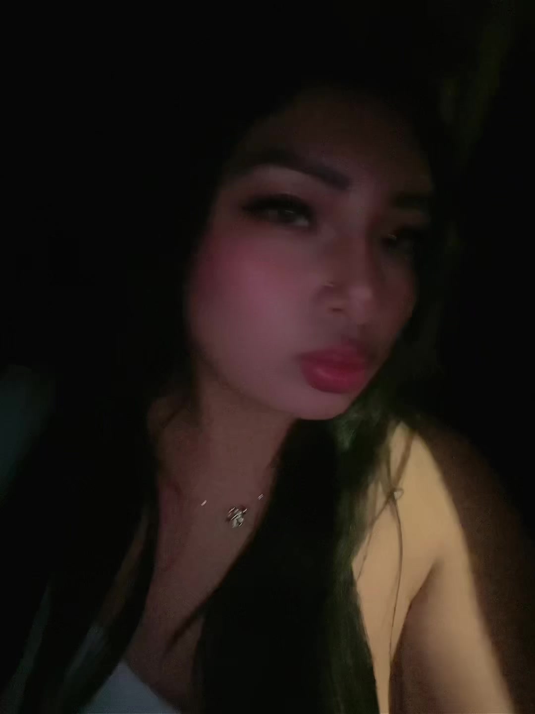 @Mayita ✿✧*̣̩☽⋆