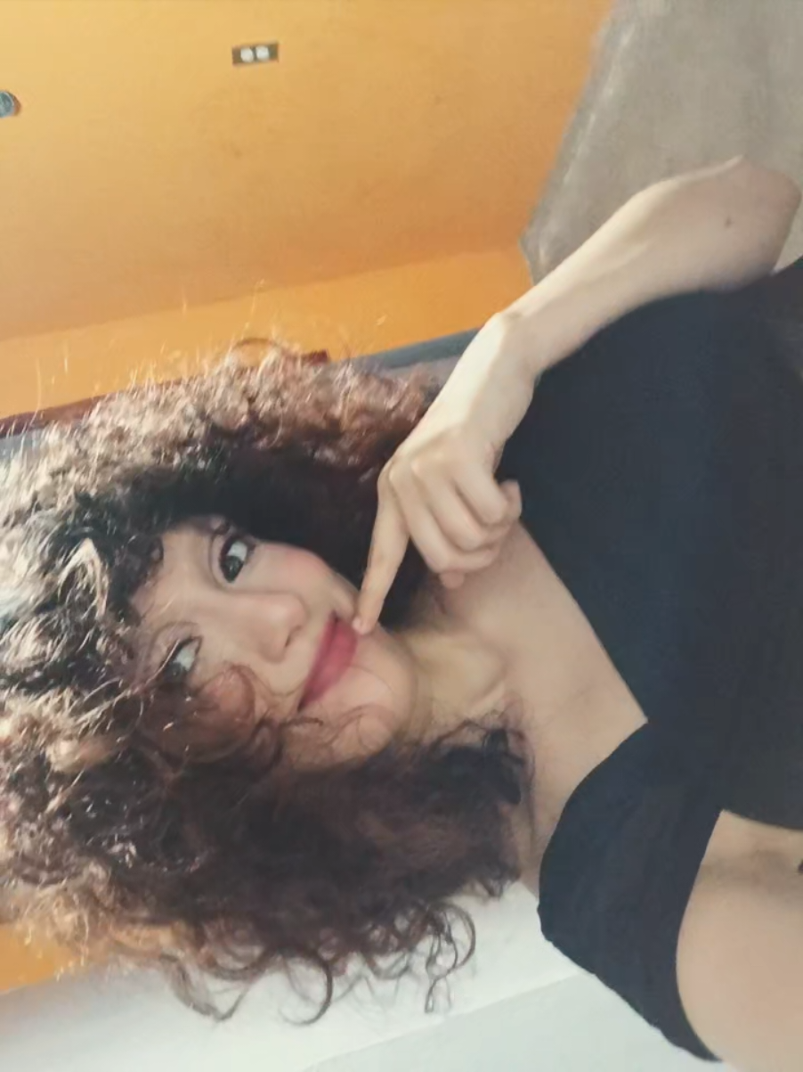 @.&deg;&bull;☆L I Z Z I E☆&bull;&deg;.