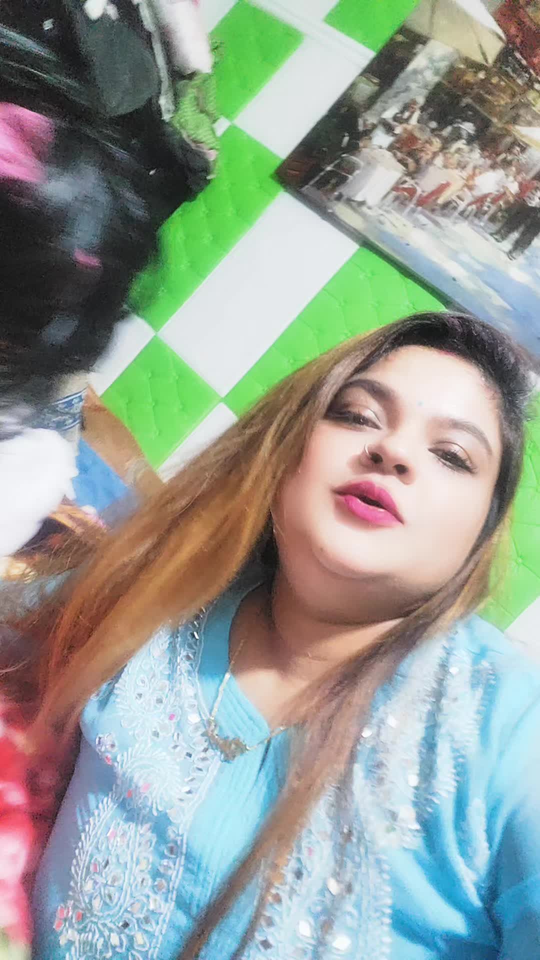 @MAAHI NEGI 👸