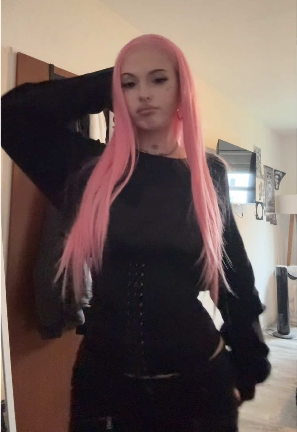 @t3arless_