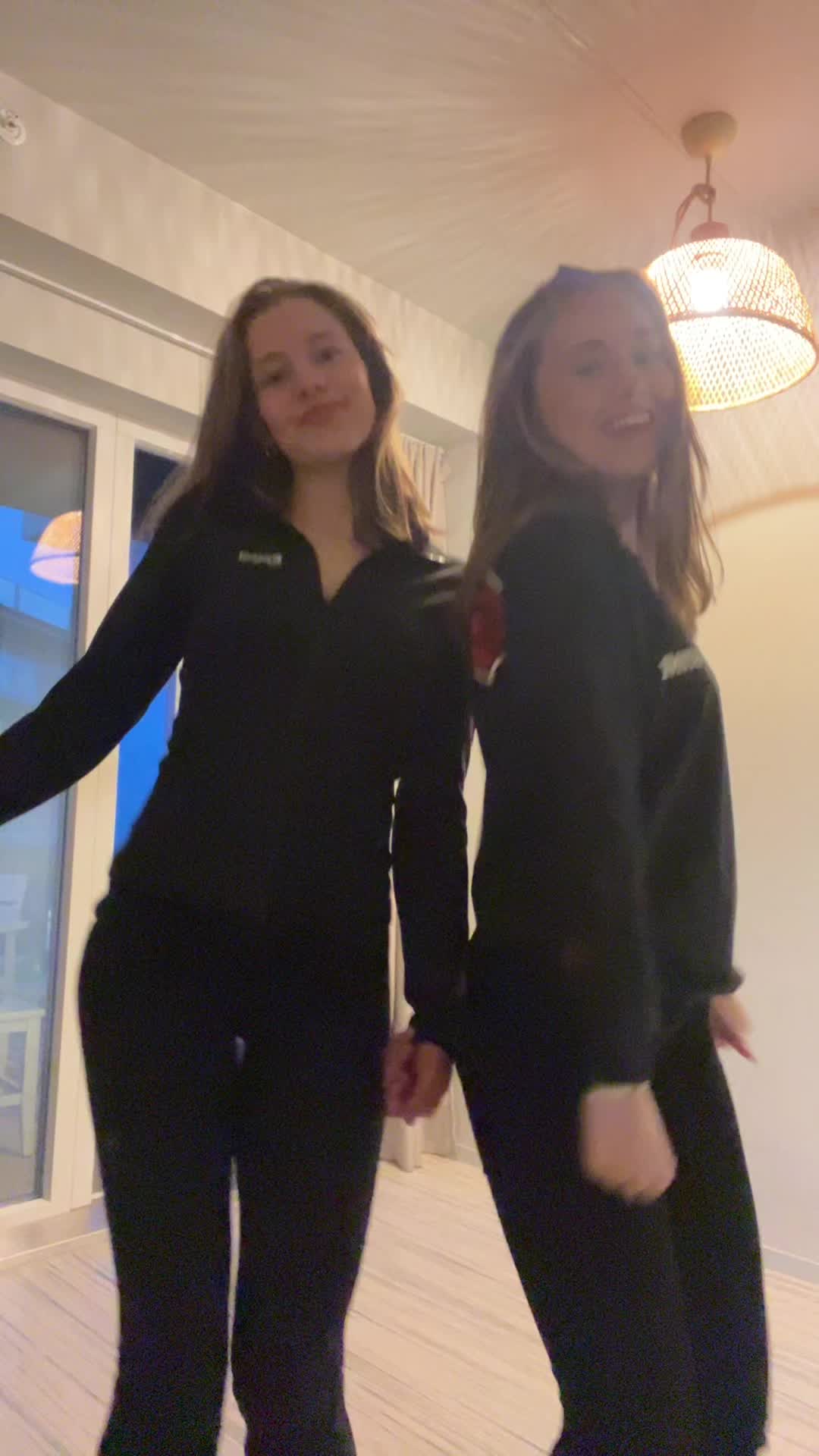 @Emmi