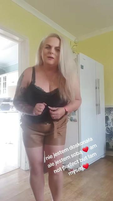 @Katty 58 plus size🤣