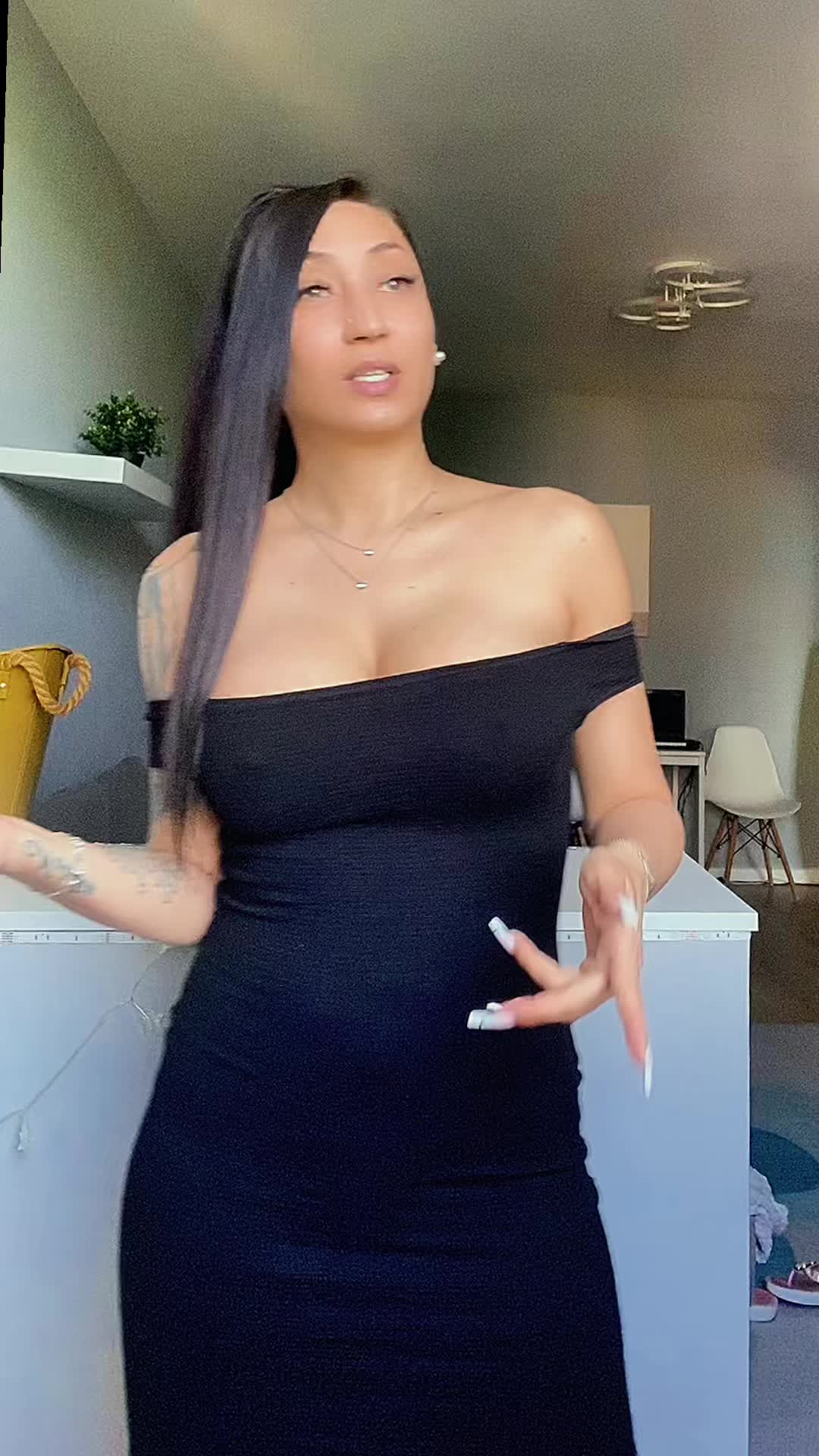 @ELLA DIMA