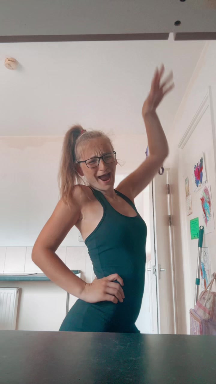 @jades.priv.123