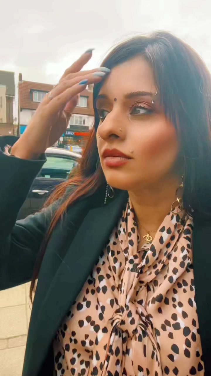 @ⁱᵐ͟͟͞͞☞🇬🇧𝕌𝕂 𝕊𝕙𝕖𝕣𝕟𝕚🐅
