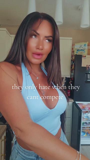 @DeeMaxine💋