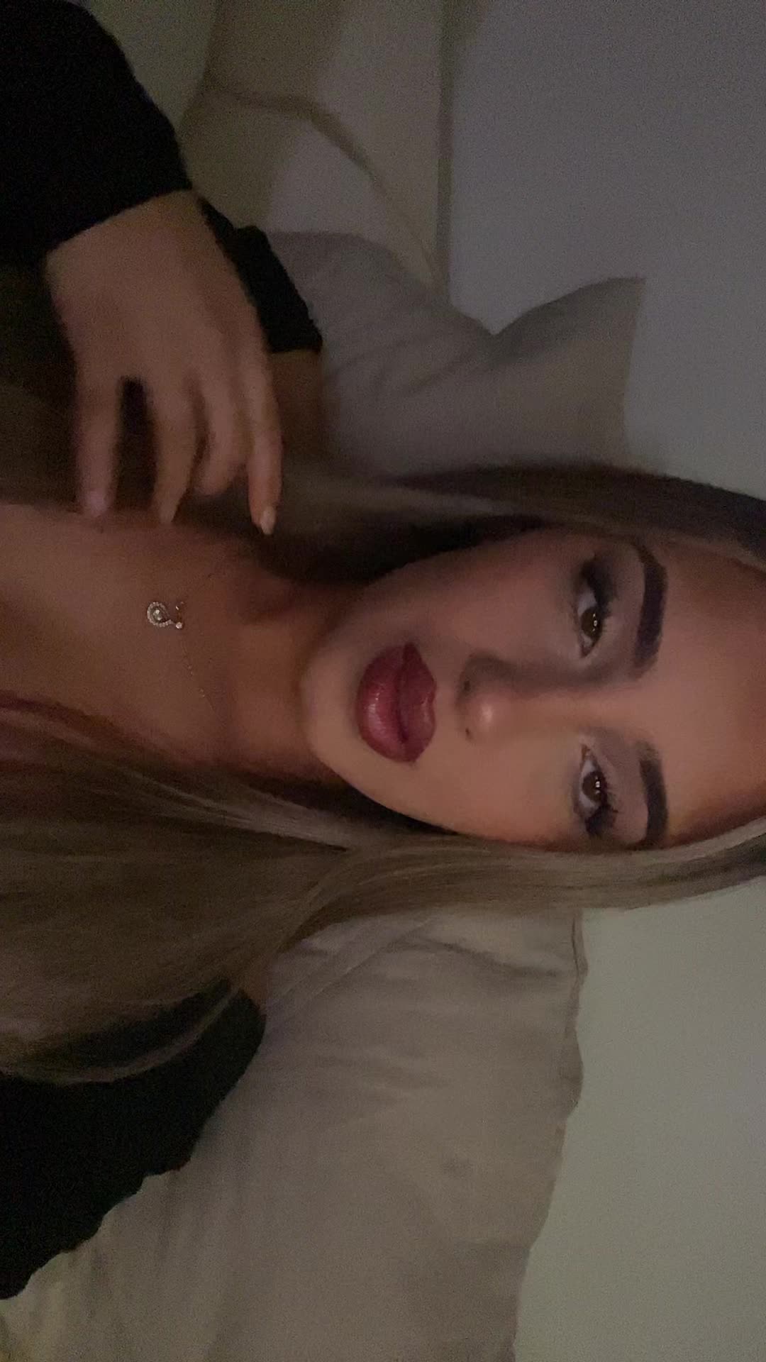 @laauraarnoso_