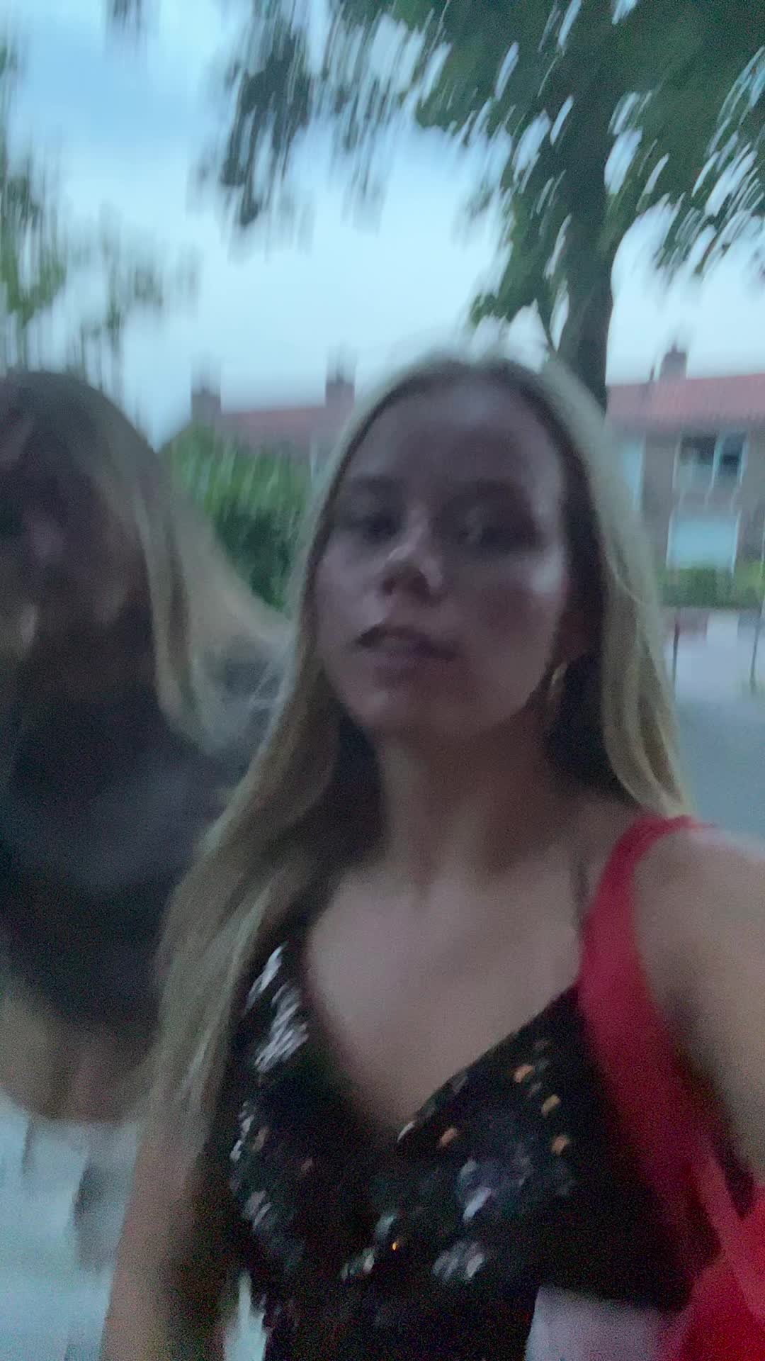 @Priv&eacute;lynnx