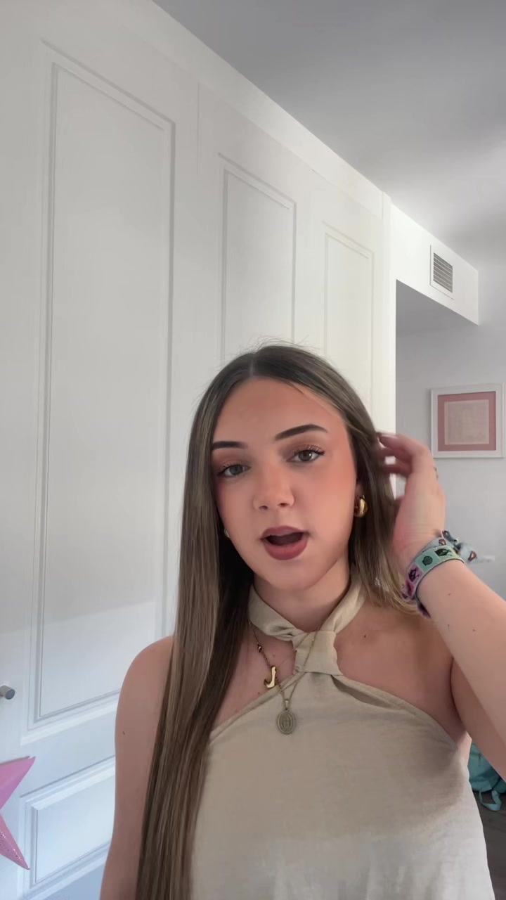@𝒍𝒖𝒄𝒊𝒂