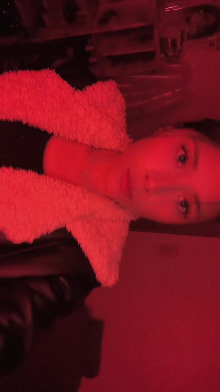@Ani💗.