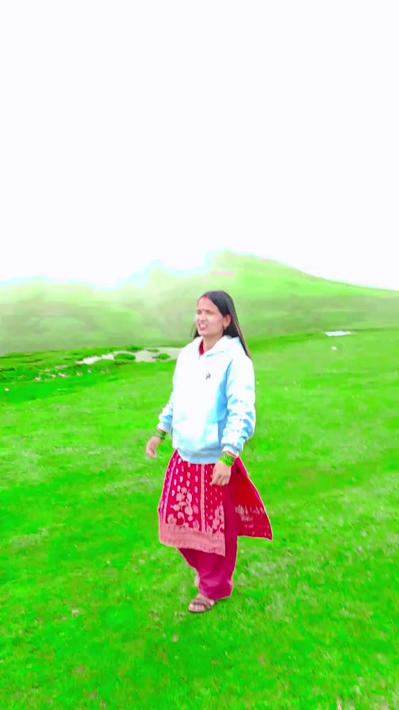 @एक्लि बुहारी ❣️❣️