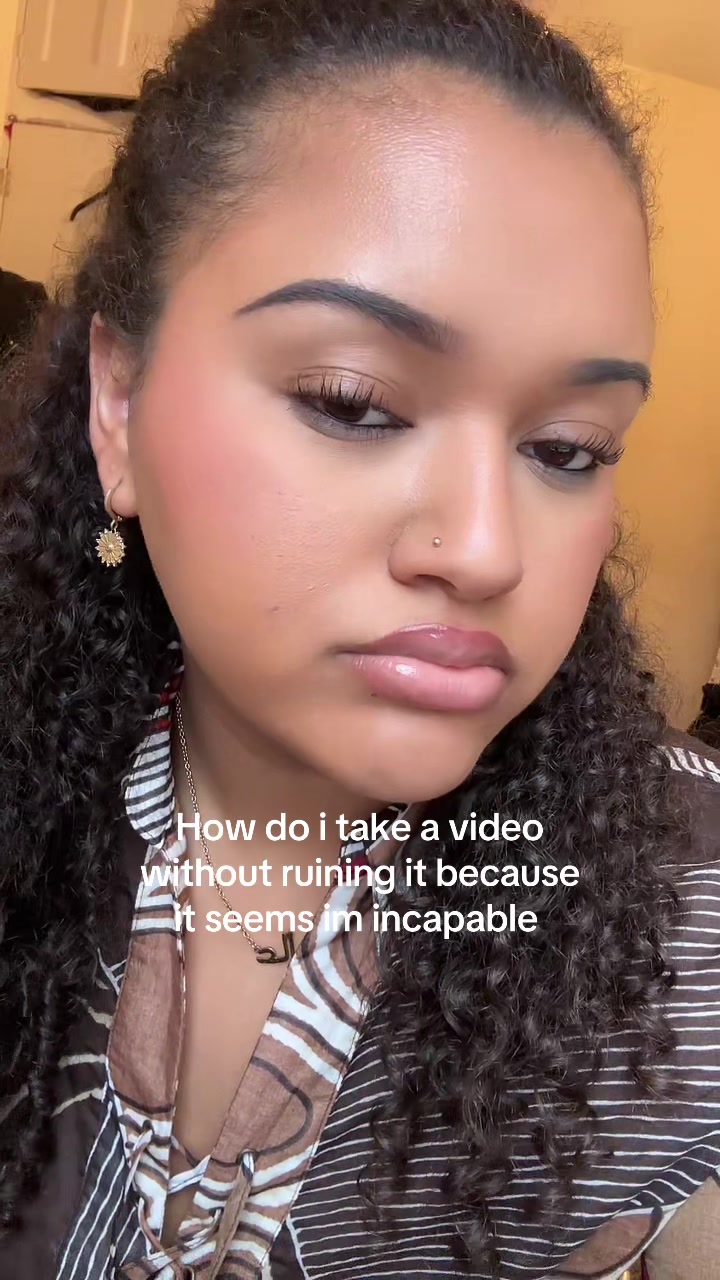 @✹62/24