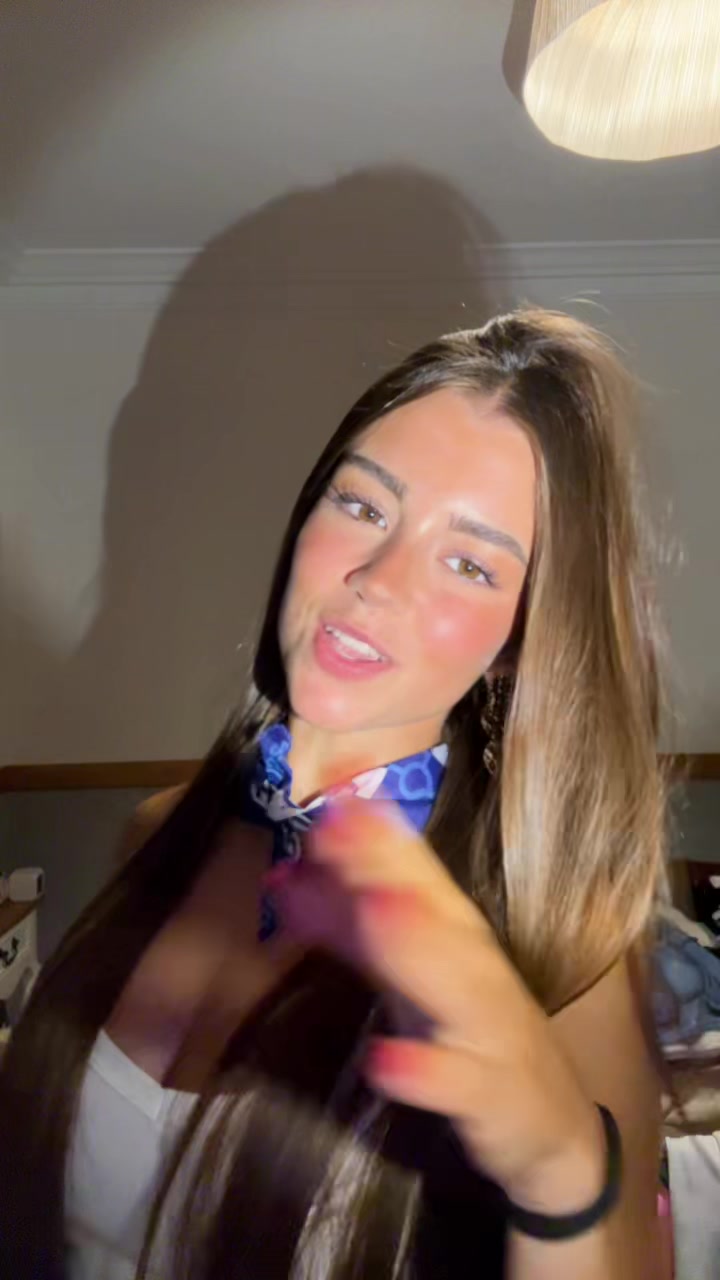 @norazoaz?