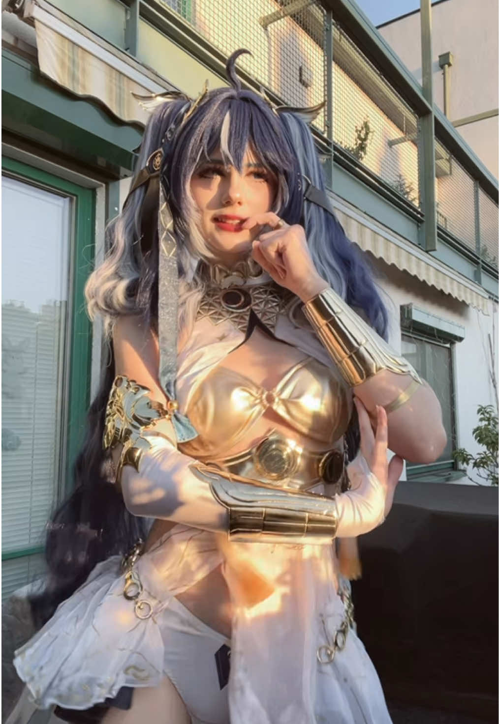 @twitch.tv/isiicos