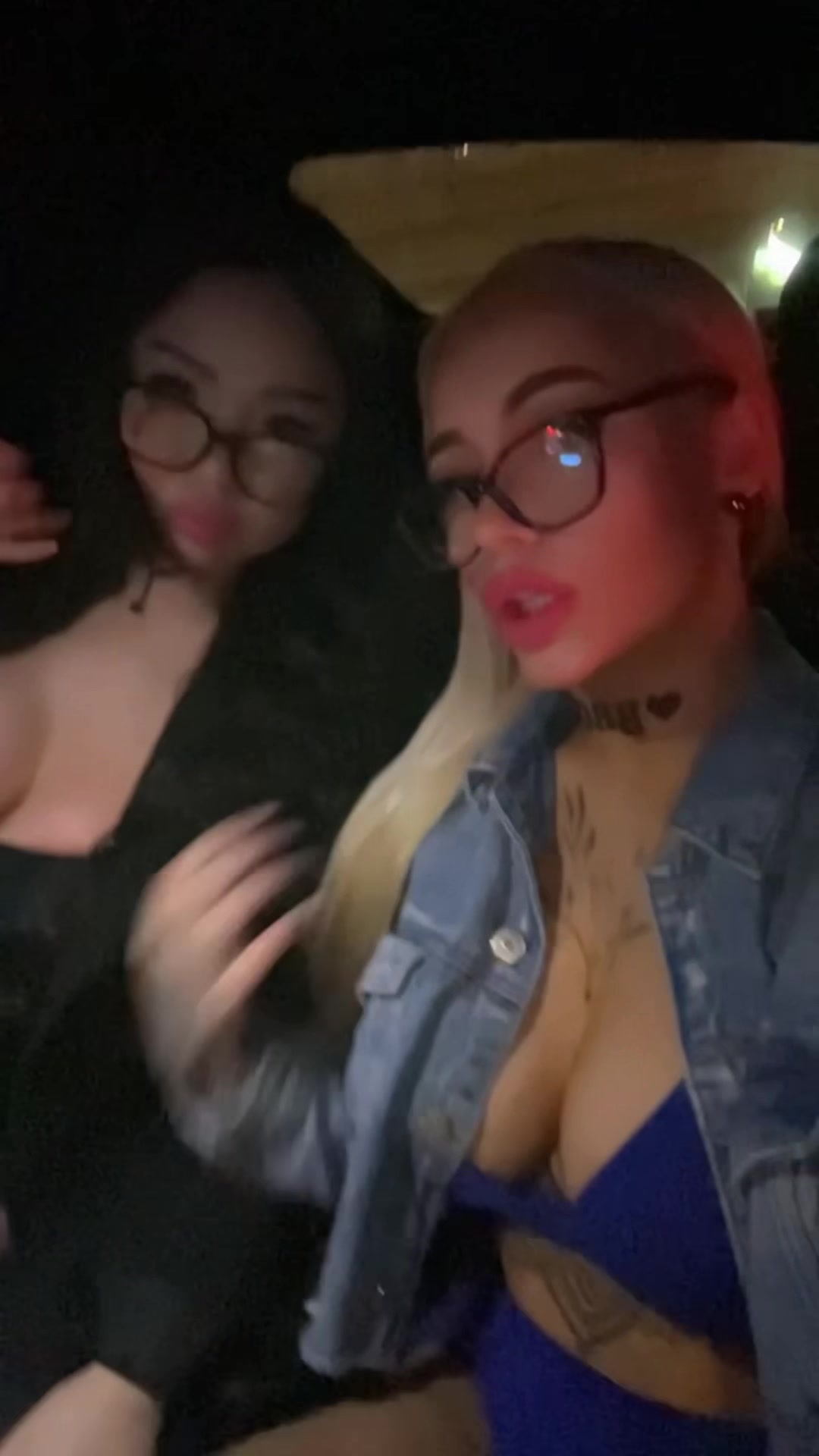 @𝐚𝐧𝐣𝐚-𝐜𝐚𝐫𝐢𝐧𝐚 💙🤍