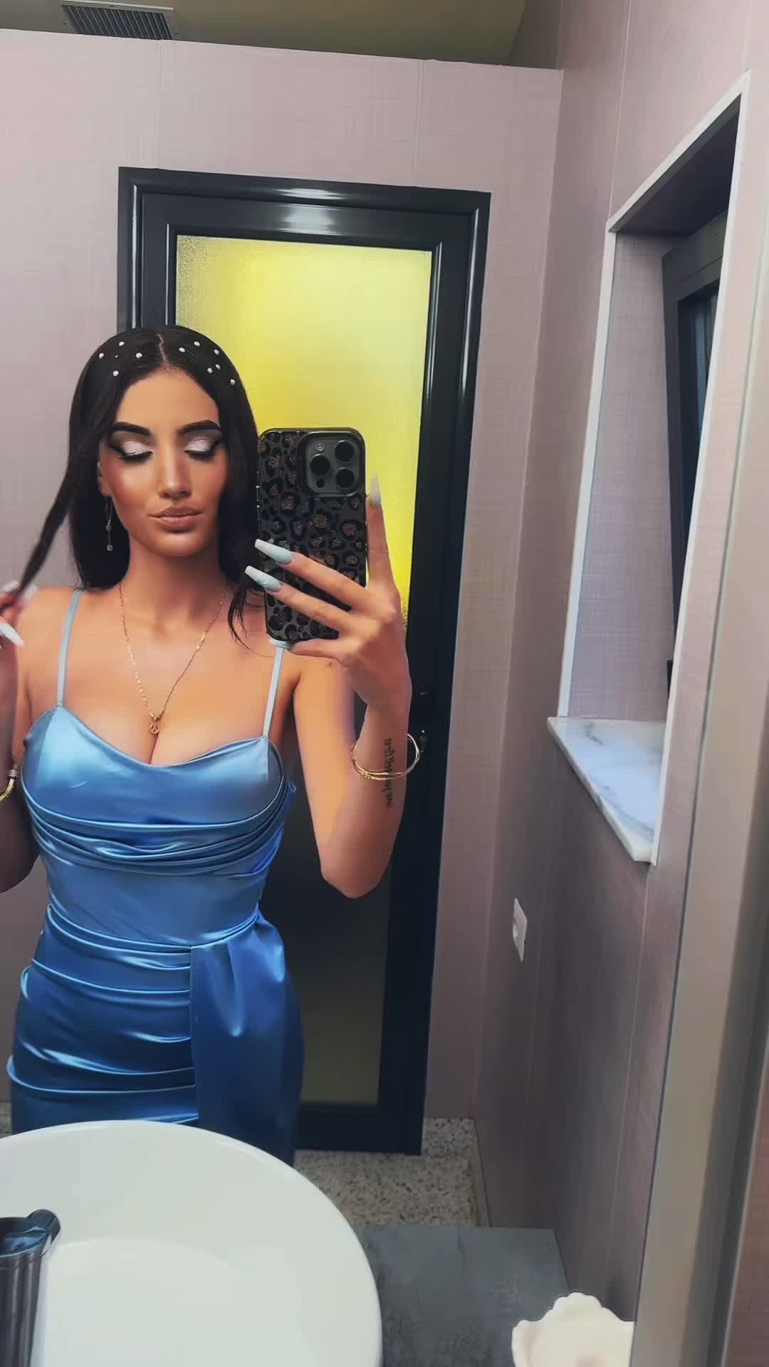 @🦋𝓐𝓵𝓮𝓮𝓮🦋