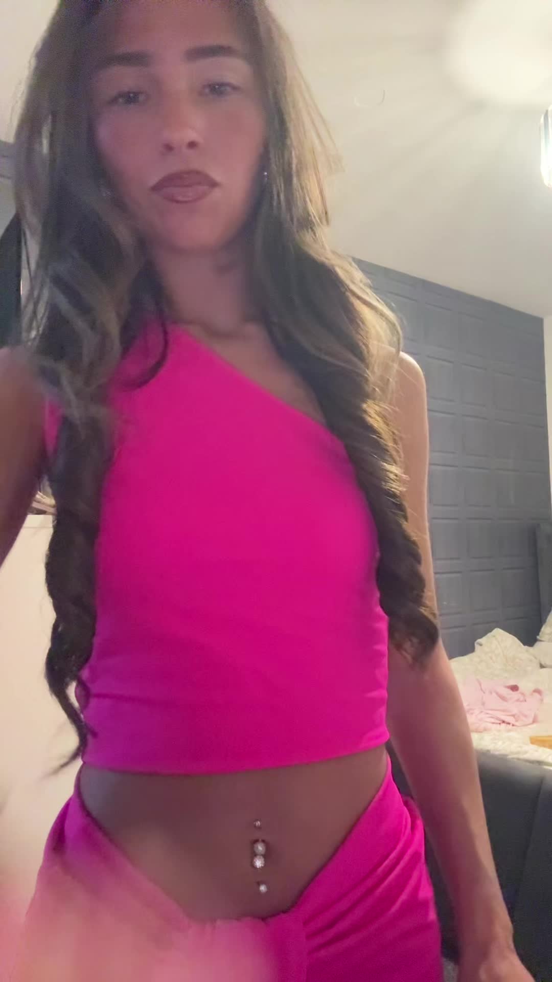 @b.lx