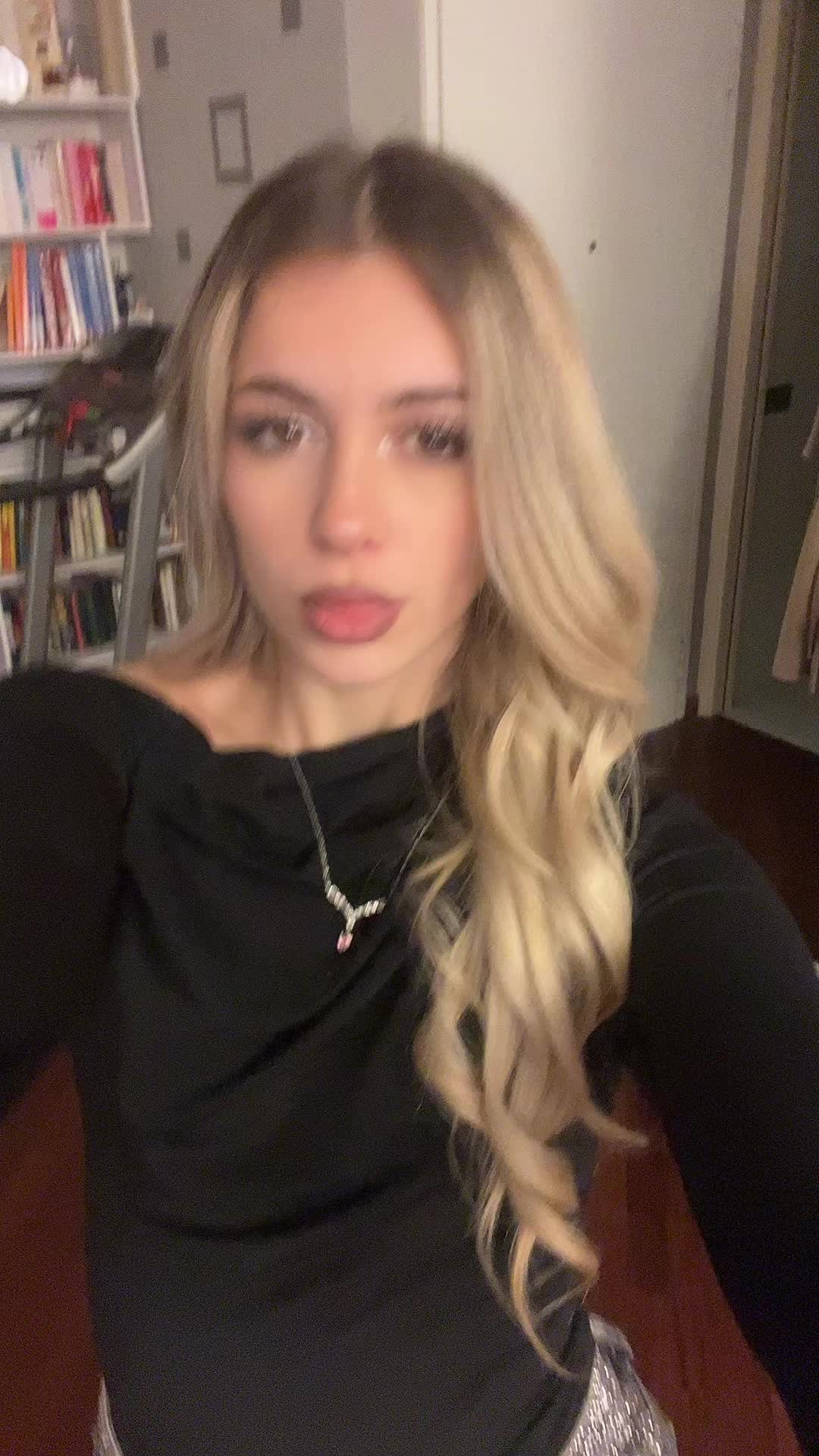 @vi