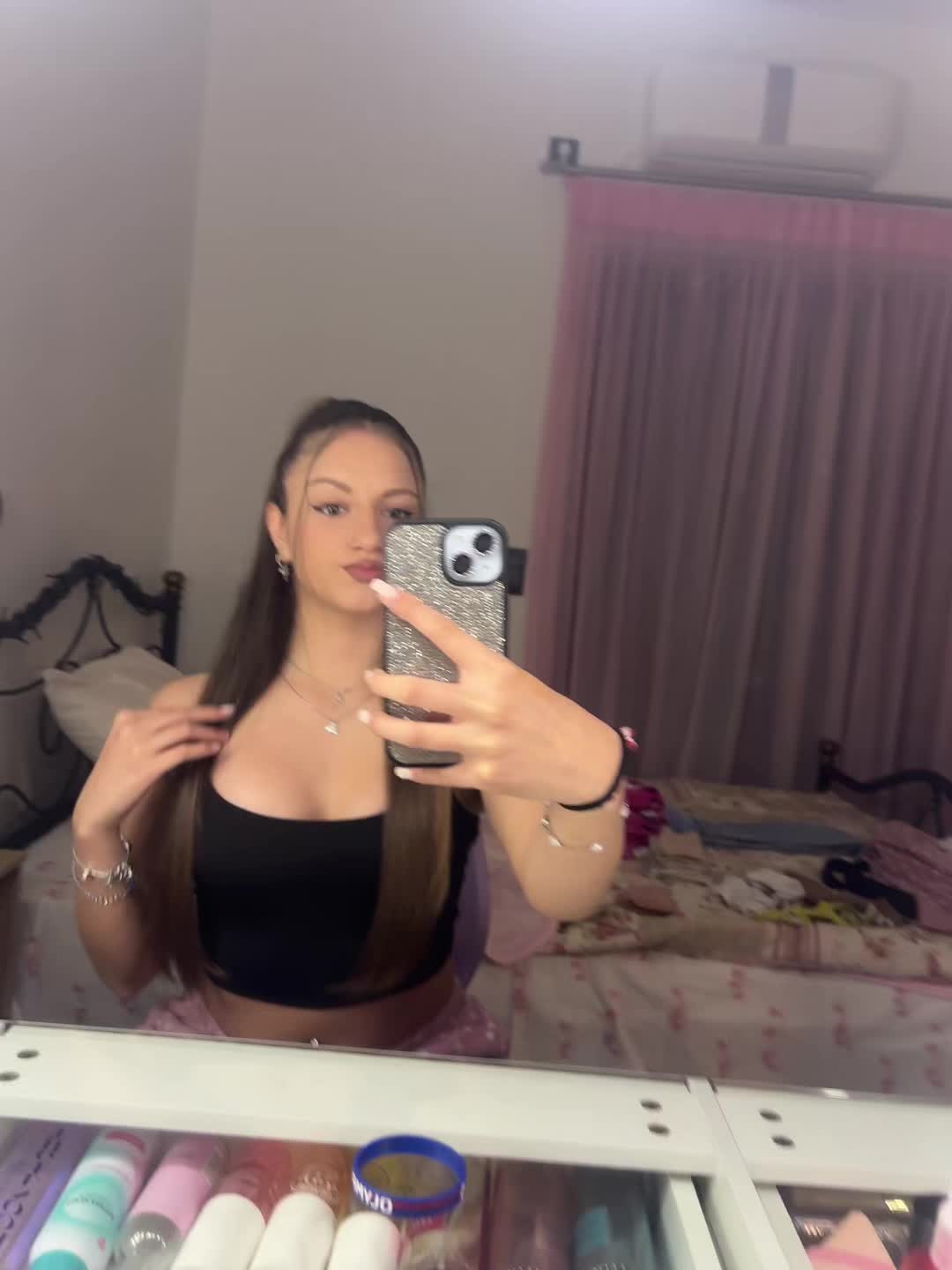 @𝓔𝓵𝓮𝓷𝓪