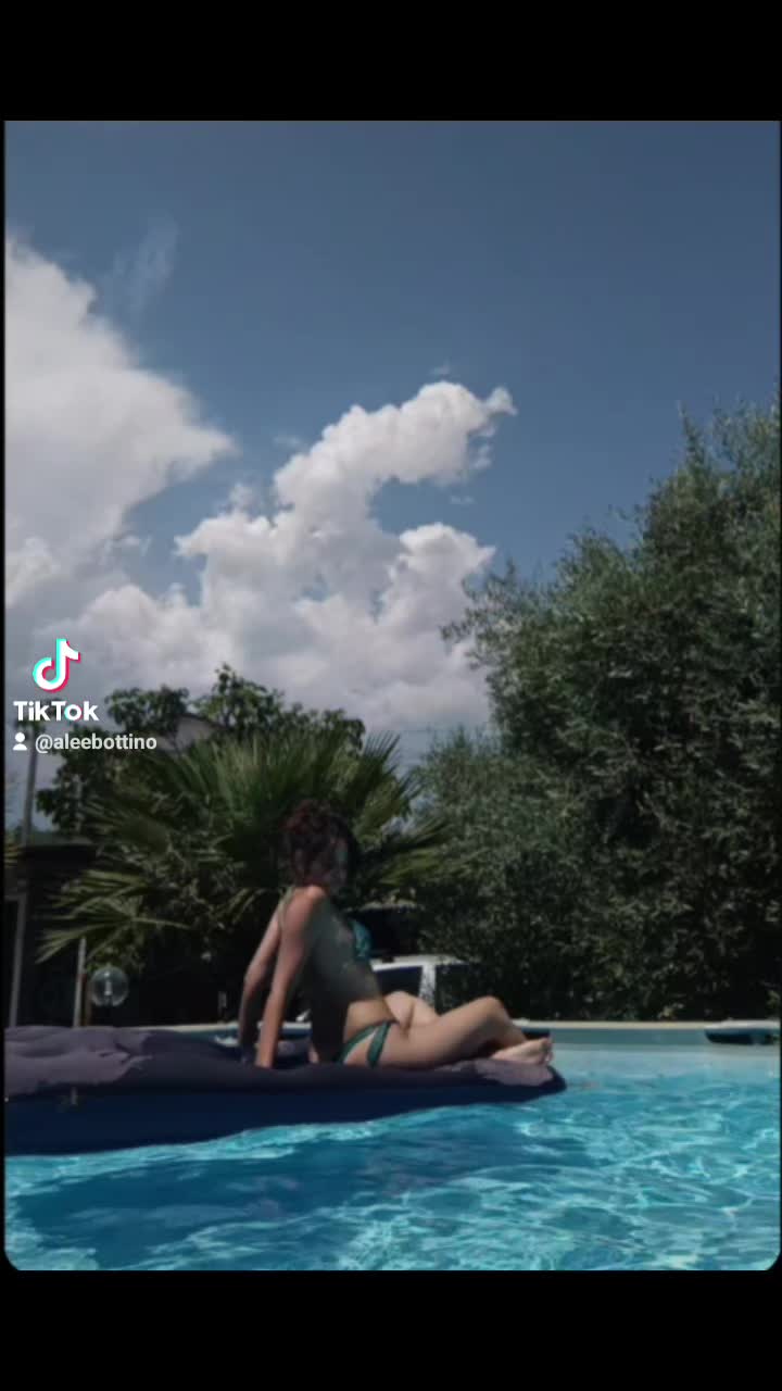 @Aissela