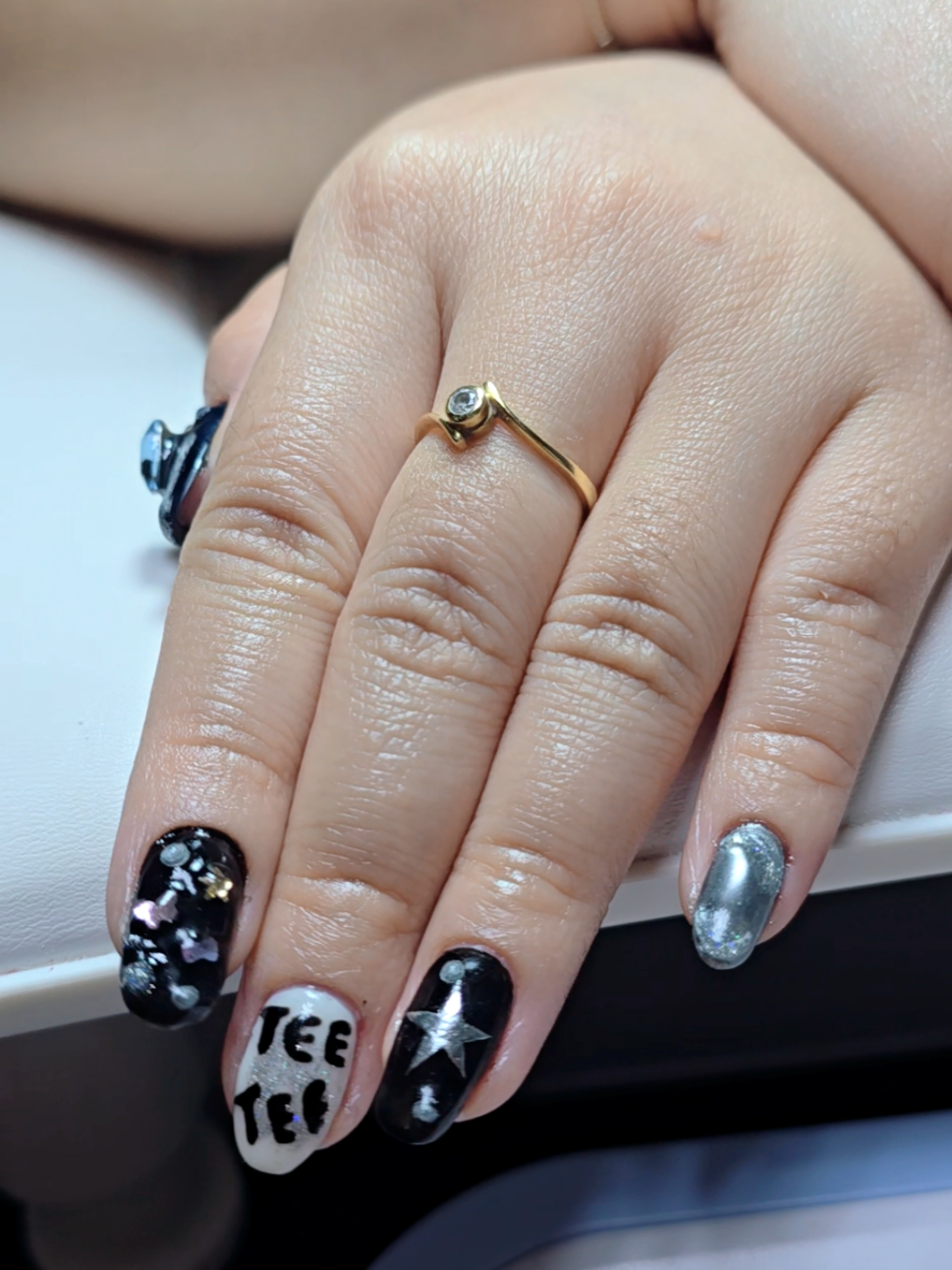 @เพชรพราวNails 💅