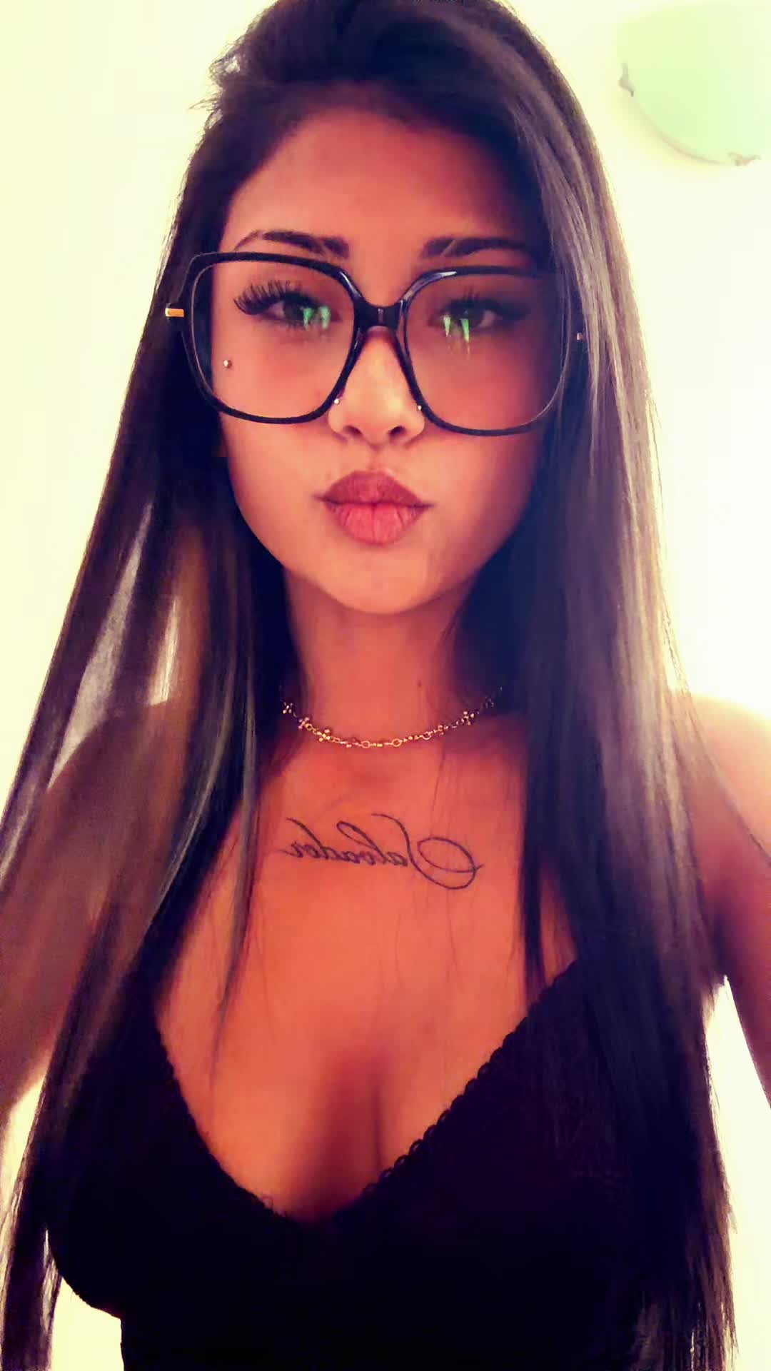 @𝔢𝔰𝔱𝔥𝔢𝔯