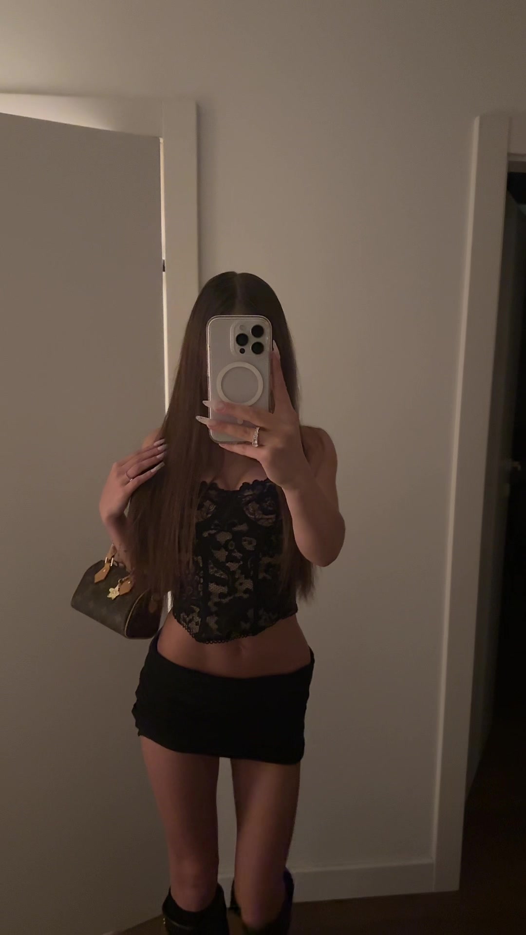 @ig: pola.bis