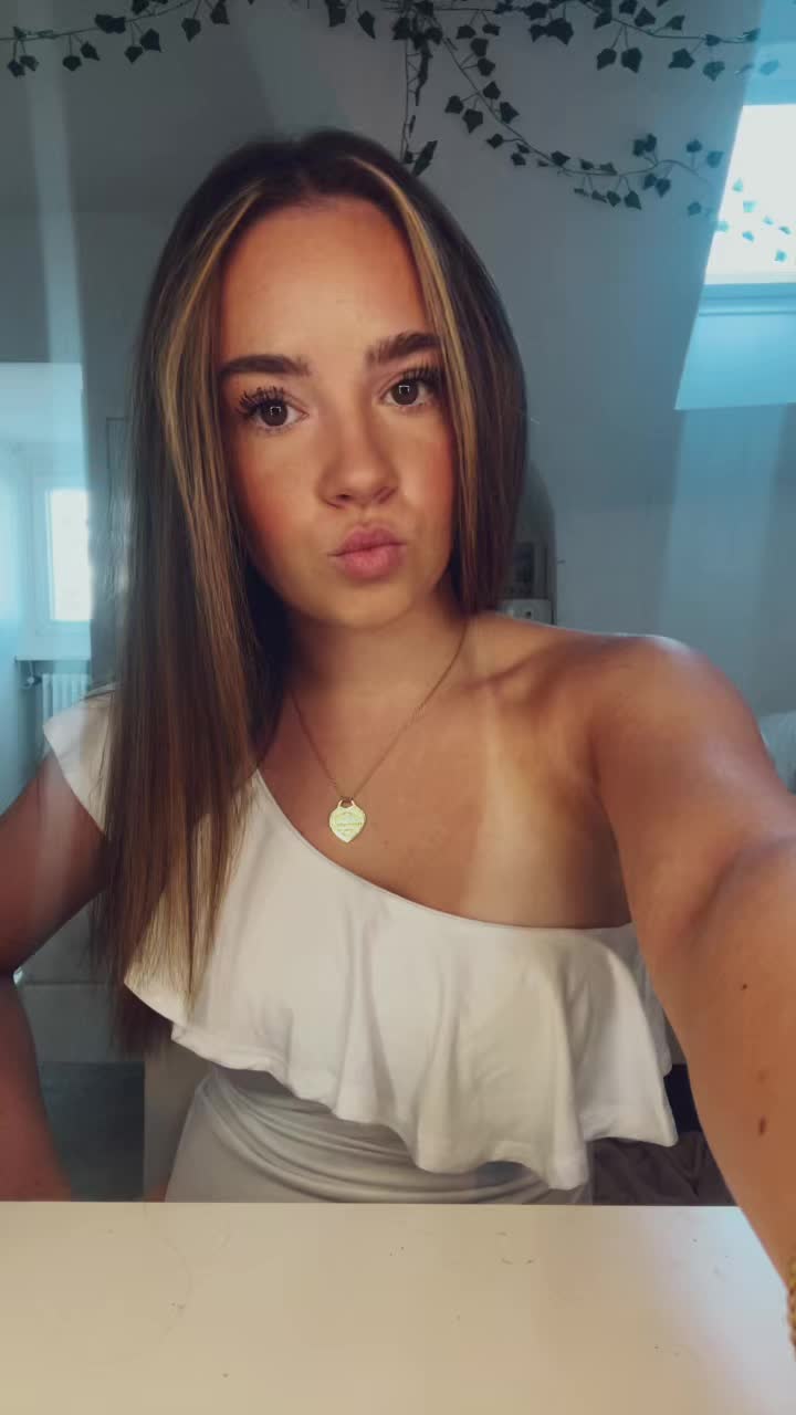@Elisa🦦