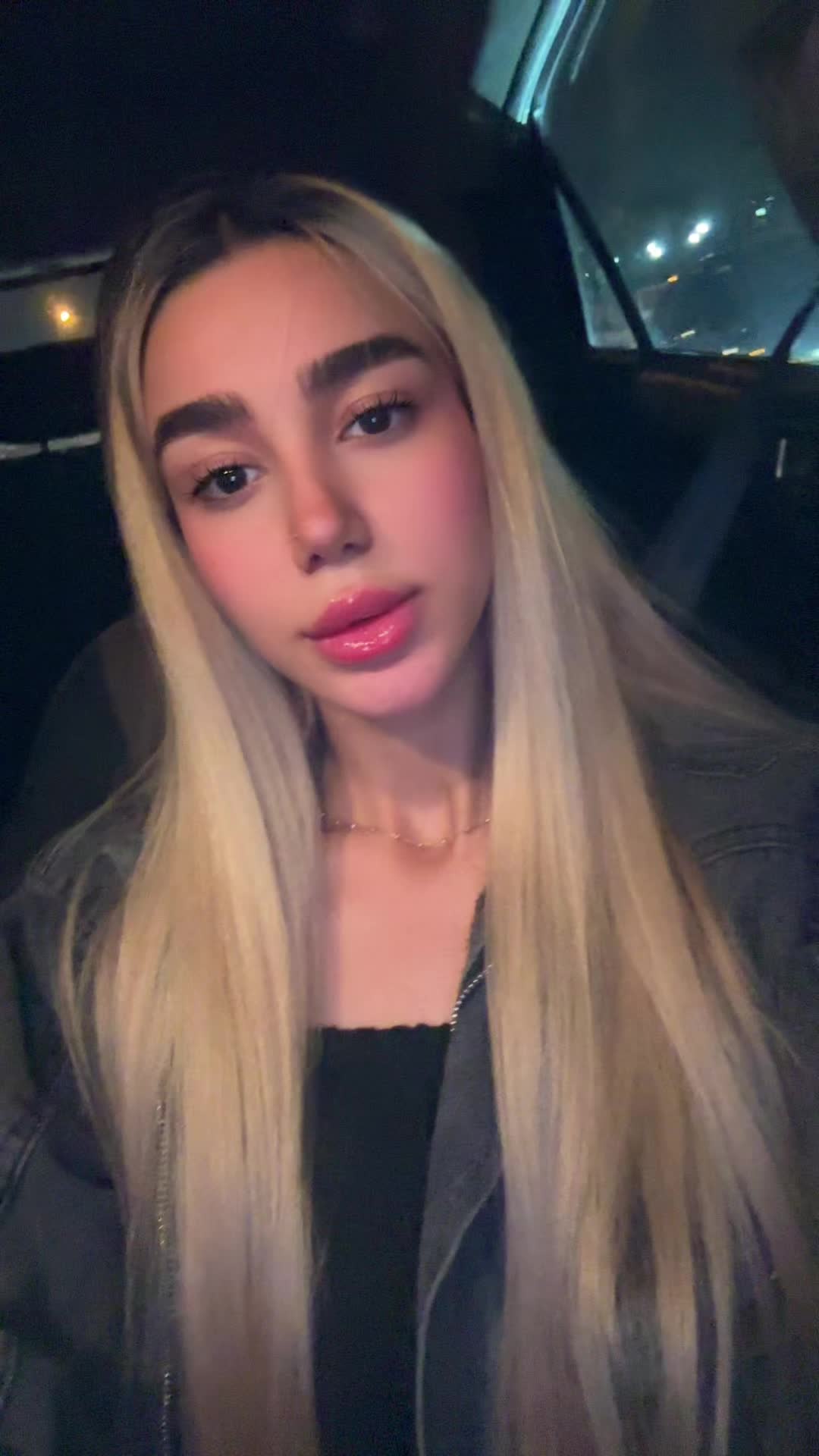 @saraakittyy