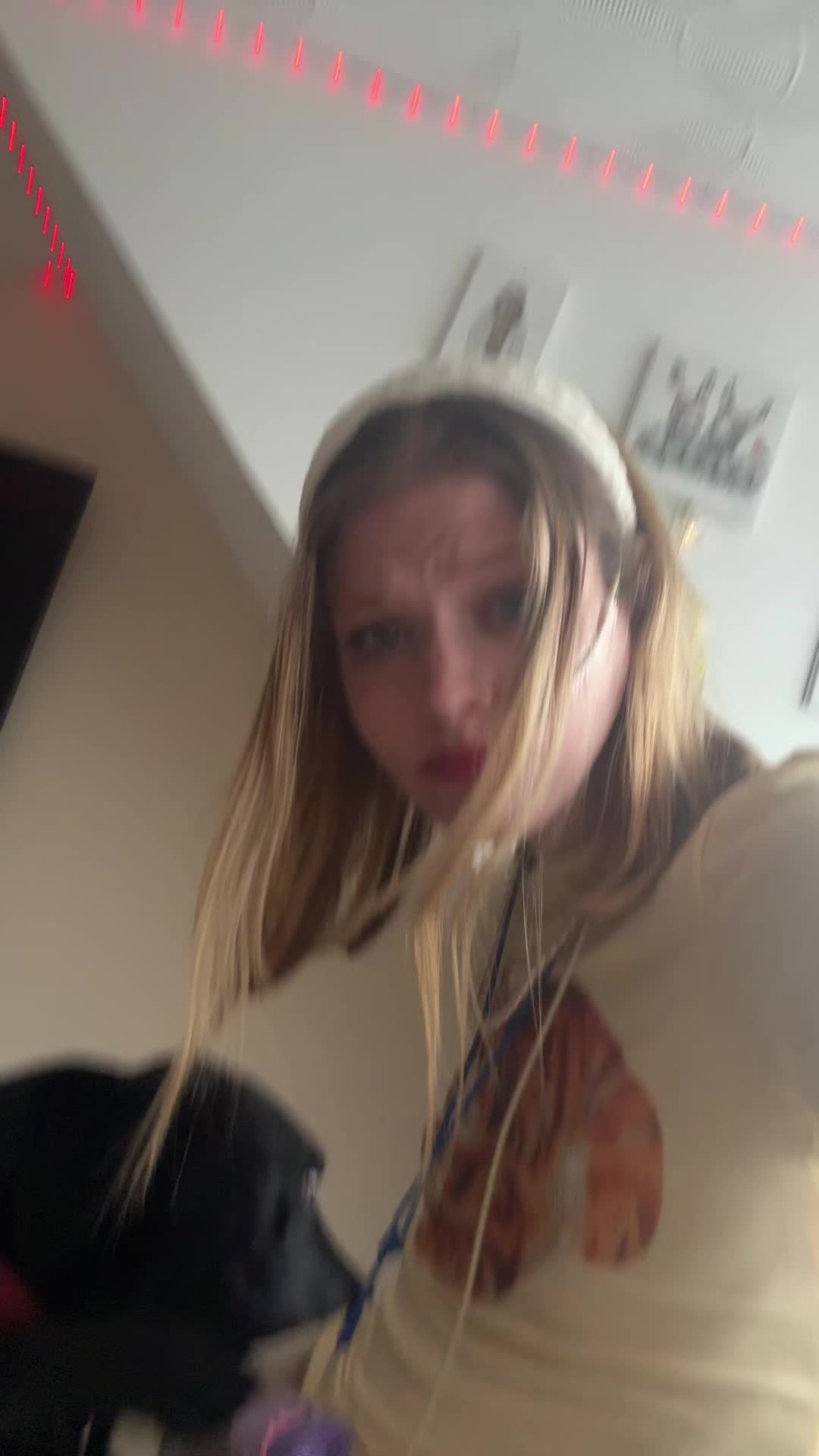 @Mol