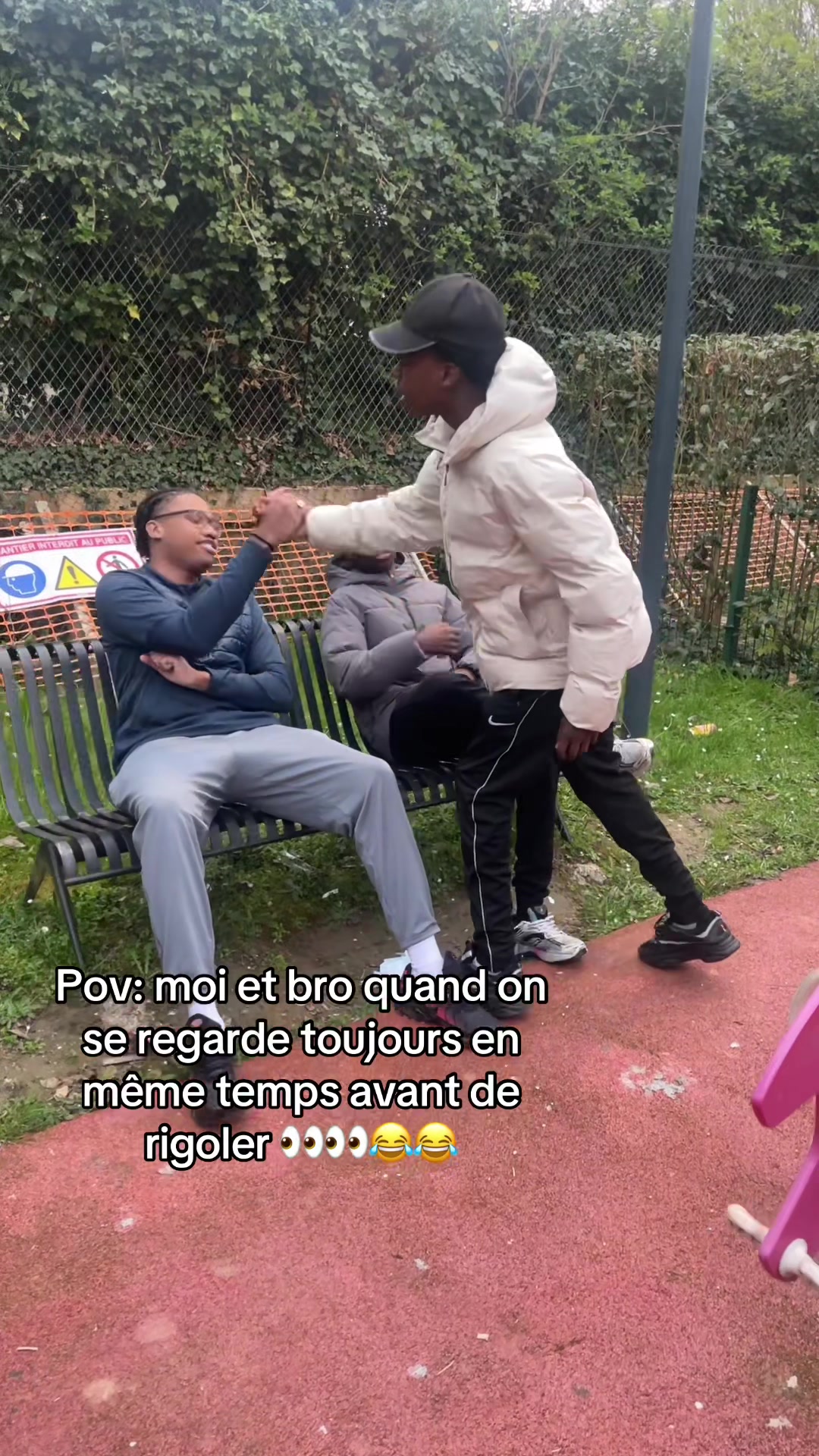 @MORO